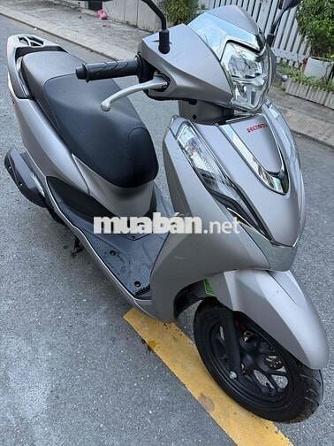 Honda Lead 125 4val 2023 Xám 15.000km