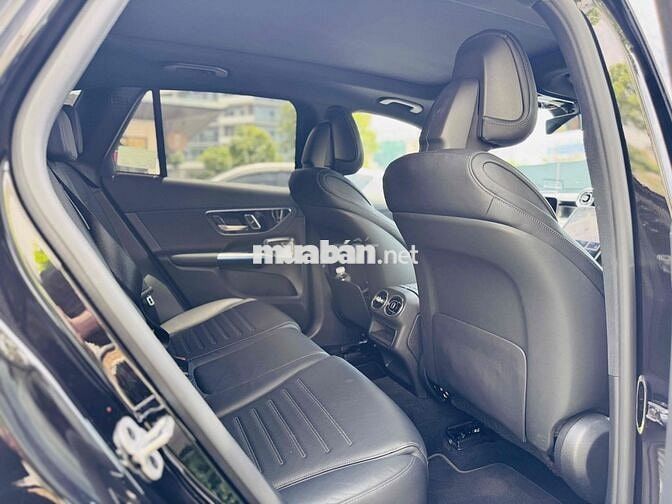 Mercedes GLC300 Allnew 2023 Đen 8.000 Km