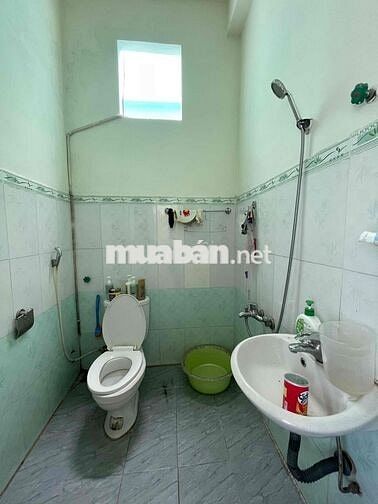 cho thuê nhà 2tầng lô góc Mẹ Thứ