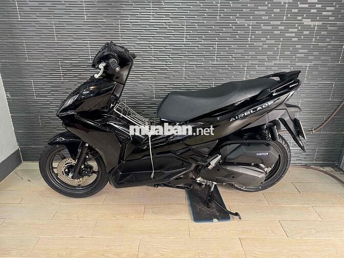 Honda Air Blade 125 2022 Đen bóng 12.000 km