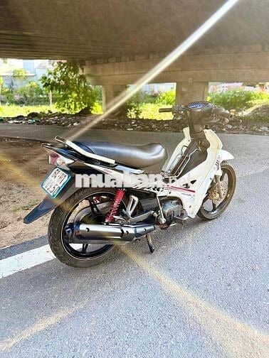 🛵Yamaha Sirius RC 2013 Trắng Đen Zin Êm