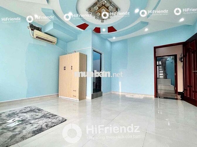 STUDIO BAN CÔNG, CỬA SỔ FULL NỘI THẤT SIÊU RỘNG KẾ ĐẦM SEN