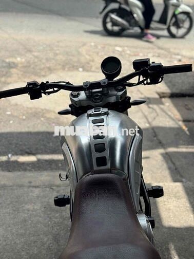 GPX Gentleman 200 2018 Trắng đen Biển SG 9 chủ