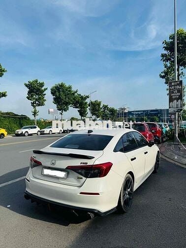 Honda Civic RS Nhập Thái - Trắng 26.000 km