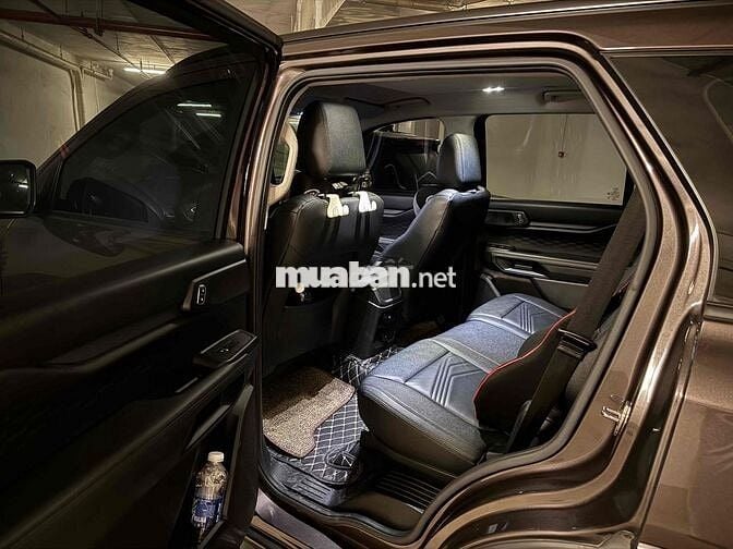 Ford Everest Ambient 2023 Nâu