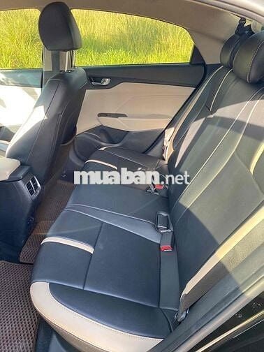 Hyundai Accent 2021 Số sàn Bản full Đen