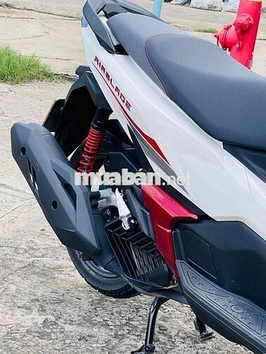 Honda Air Blade 125 ABS Thể Thao 2026 Trắng Đỏ