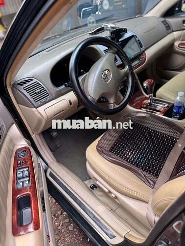 Toyota Camry 3.0 Tự động 2003 Đen 5 người