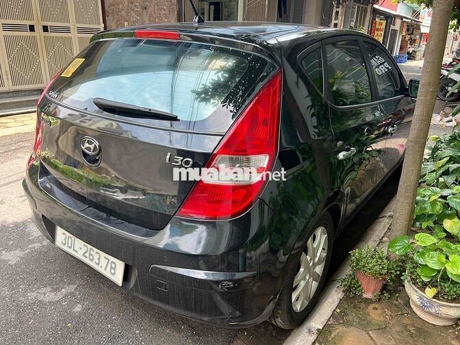 Hyundai i30 2009 Tự động Đen