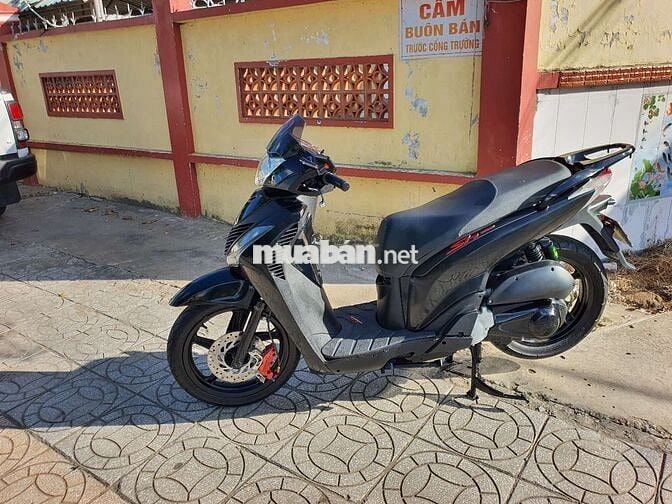 Honda SH Phong Bạc Đen