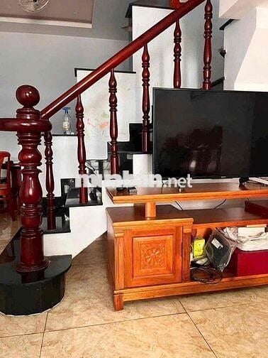 NHÀ 2 LẦU FULL NỘI THẤT TX25 KHU VIP ĐƯỜNG 7M