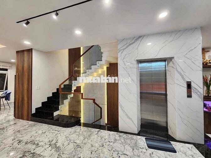CHO THUÊ BIỆT THỰ QUẬN 7 FULL NT 5PN 5WC THANG MÁY 55 TRIỆU/ THÁNG