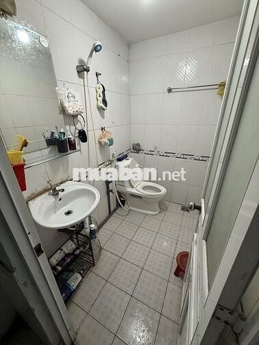 Cho thuê nhà nguyên căn hẻm xe hơi gần ngã 3 tam bình _ hiệp bình.