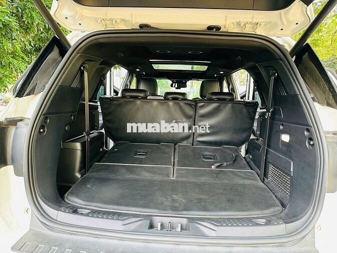 Ford Everest 2024 Titanium 2.0 AT Trắng