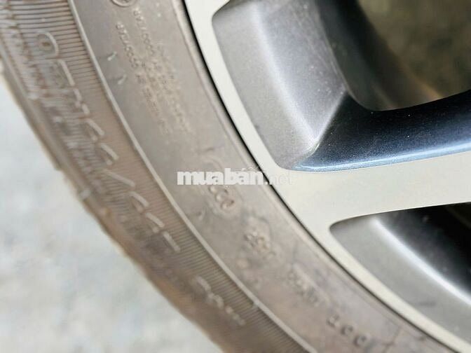 Ford Everest 2024 Titanium 2.0 AT Trắng