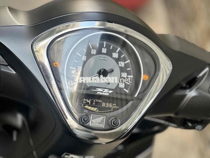 Honda SH Mode 2024 Bạc nhám 8000km