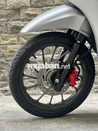 Honda SH Mode 2024 Bạc nhám 8000km