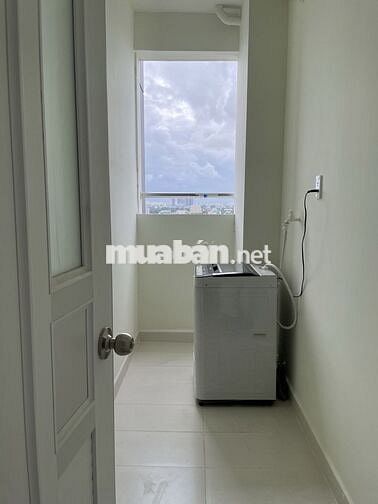 Cho thuê phòng view 2 cửa sổ đủ nội thất trong chung cư Topaz Elite 