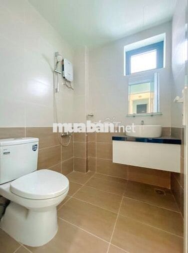 Căn Hộ Ban Công Mới Xây 5' tới Công Viên Đầm Sen