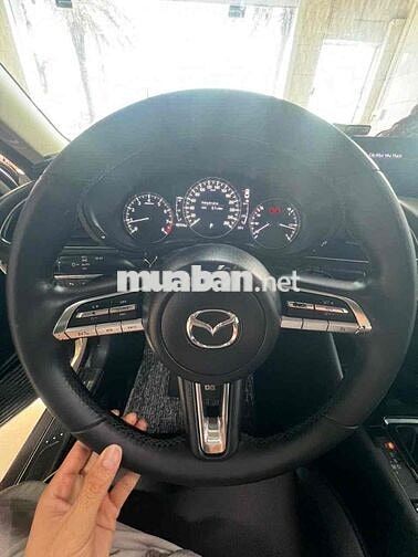 Mazda Mazda 3 Luxury Trắng Xăng