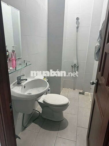 NHÀ 4 TẦNG MỚI ĐẸP - CÓ MÁY LẠNH CÁC PHÒNG