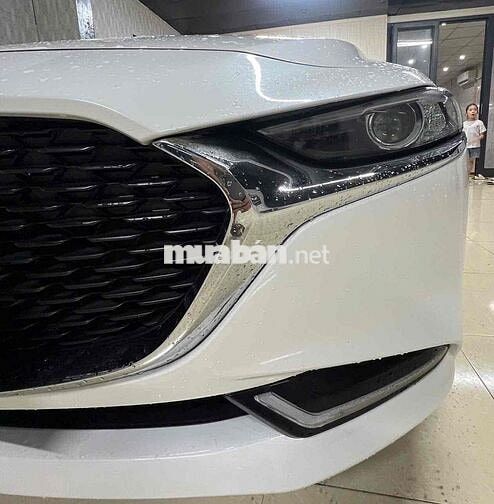Mazda Mazda 3 Luxury Trắng Xăng