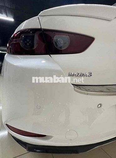 Mazda Mazda 3 Luxury Trắng Xăng