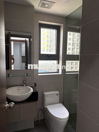 Cho thuê căn hộ 2PN, 2WC Trung tâm Bcons City, Giá 6tr5/tháng