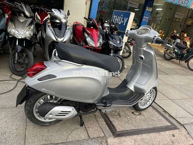 Piaggio Vespa Sprint 3V 2016 Bạc