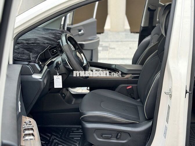 Hyundai Custin 2023 1.5 tiêu chuẩn Trắng chuẩn 8v