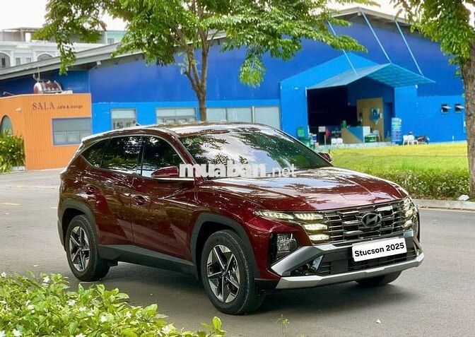 Hyundai Tucson Xăng đặc biệt 2025 9500 km Đỏ