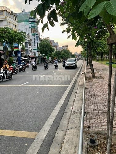     Chính chủ bán nhà mặt tiền Bạch Đằng – Gần sân bay TSN – Đang có t