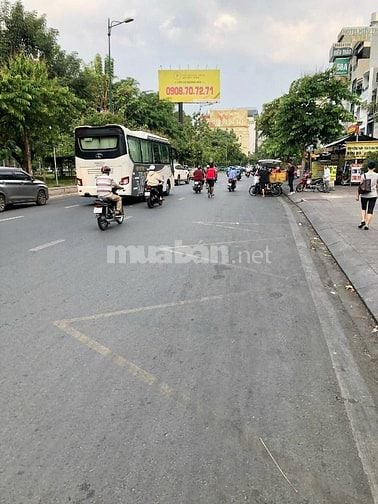     Chính chủ bán nhà mặt tiền Bạch Đằng – Gần sân bay TSN – Đang có t