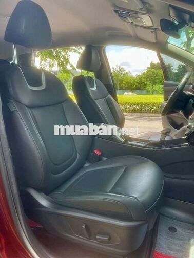 Hyundai Tucson Xăng đặc biệt 2025 9500 km Đỏ