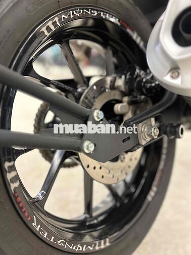 Yamaha R15 V3 2019 Đen, Đỏ 28.324 km
