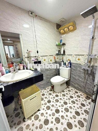Hot!Chung cư The Ninety 90 Đường Láng, 70m2 2 PN, 5.5 tỷ, sẵn nội thất