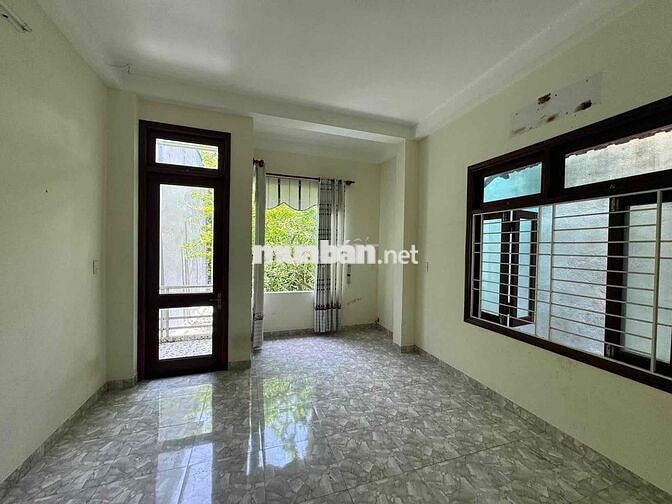 CHO THUÊ NHÀ 3 TẦNG HOÀNG ĐÍNH ÁI ĐỐI DIỆN CHUNG CƯ NAM CẨM LỆ