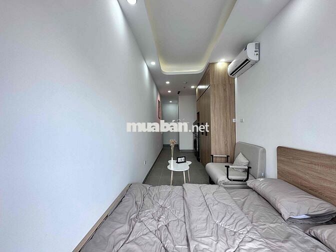 CĂN HỘ BAN CÔNG RỘNG 35m2 - FULL NỘI THẤT - NGAY CÔNG VIÊN LÀNG HOA