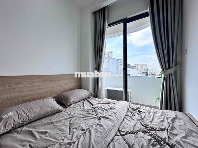 CĂN HỘ BAN CÔNG RỘNG 35m2 - FULL NỘI THẤT - NGAY CÔNG VIÊN LÀNG HOA