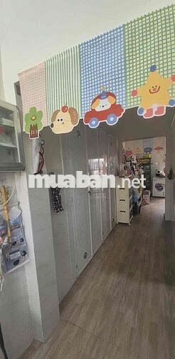 Nhà bán DT 3m70x15m5 nở hậu 4m5 .1 lầu 3 P .2 wc P1 Q8