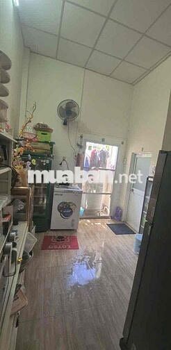 Nhà bán DT 3m70x15m5 nở hậu 4m5 .1 lầu 3 P .2 wc P1 Q8