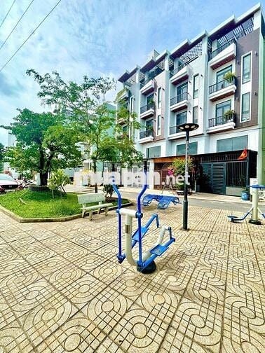 Đất khu phân lô có công viên Tô Ngọc Vân