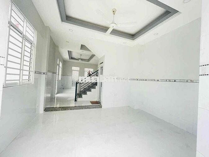 Cho Thuê Nhà Căn Góc 1T1L 2PN4Wc Đường Lê Văn Chí Oto Đậu Cửa
