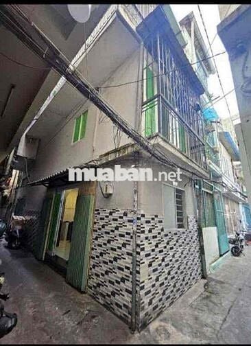 Cho thuê nhà nguyên căn.trệt 2 lầu 2pn2wc ( CMT8 p10 Q10)