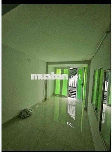 Cho thuê nhà nguyên căn.trệt 2 lầu 2pn2wc ( CMT8 p10 Q10)