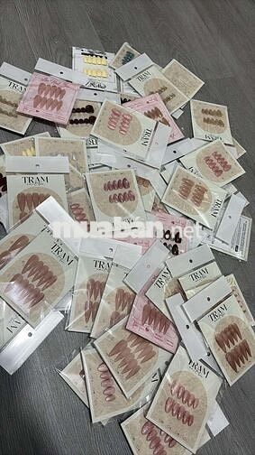 TUYỂN THỢ LÀM NAIL BOX