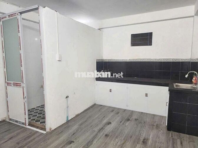 Cho thuê nhà 1,5 tầng MT đường NẠI HIÊN ĐÔNG 9 -Sơn Trà - ĐN_ Giá 12tr