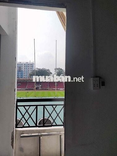 Duplex - Ban công đầy đủ nội thất