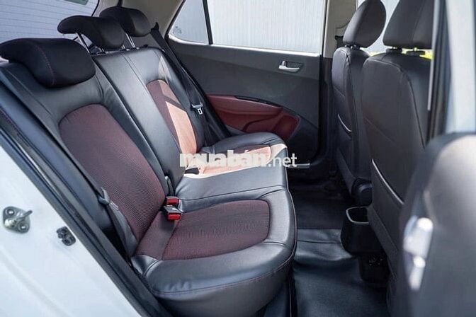 Hyundai i10 Grand 1.2 AT 2020 Trắng Lướt 30,000 Km