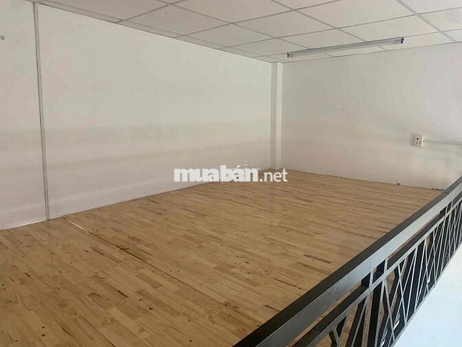 Duplex - Ban công đầy đủ nội thất
